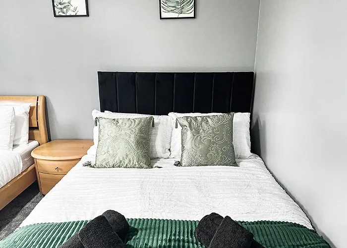 Cosy & Comfy Retreat Away From Home With Free Parking